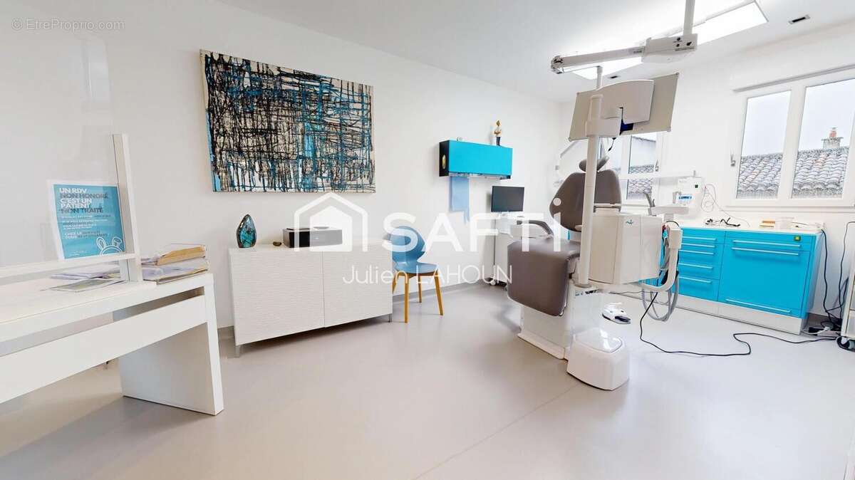 Photo 4 - Commerce à COGNAC