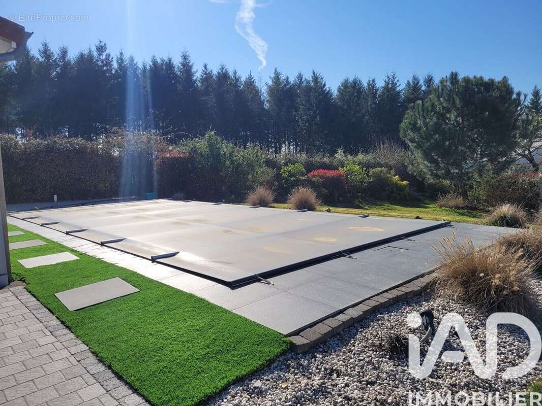 Photo 2 - Maison à GUEUGNON