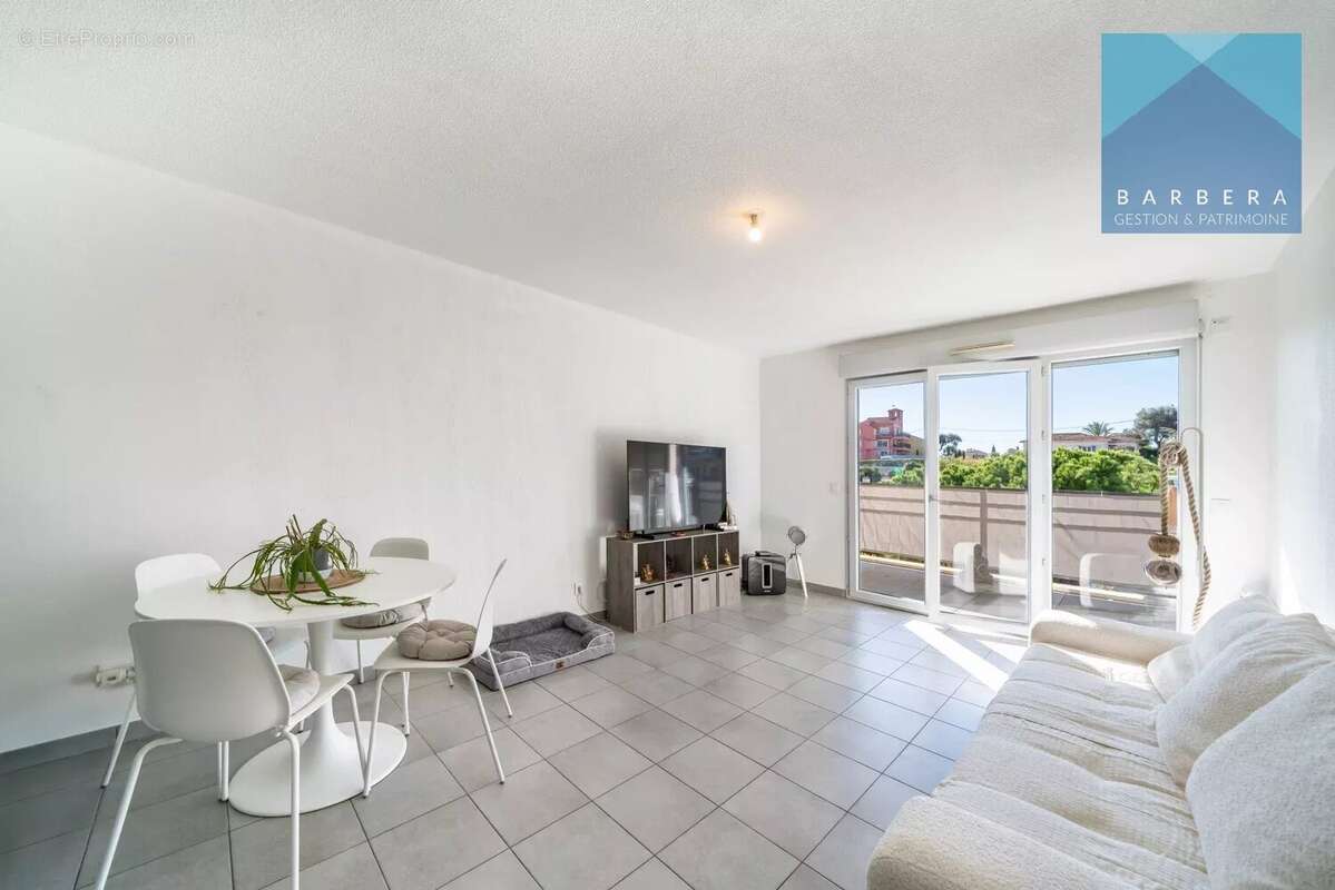 Appartement à CAGNES-SUR-MER