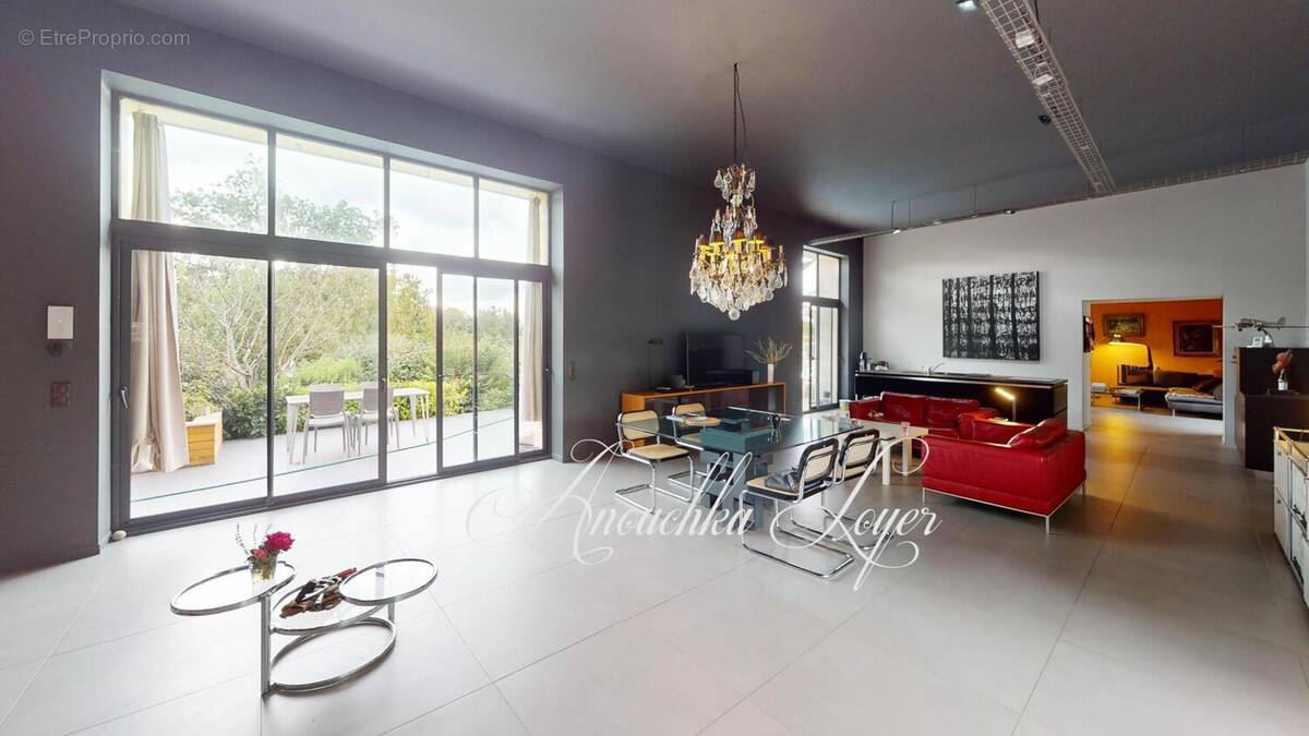 Photo 1 - Maison à MONTLIEU-LA-GARDE