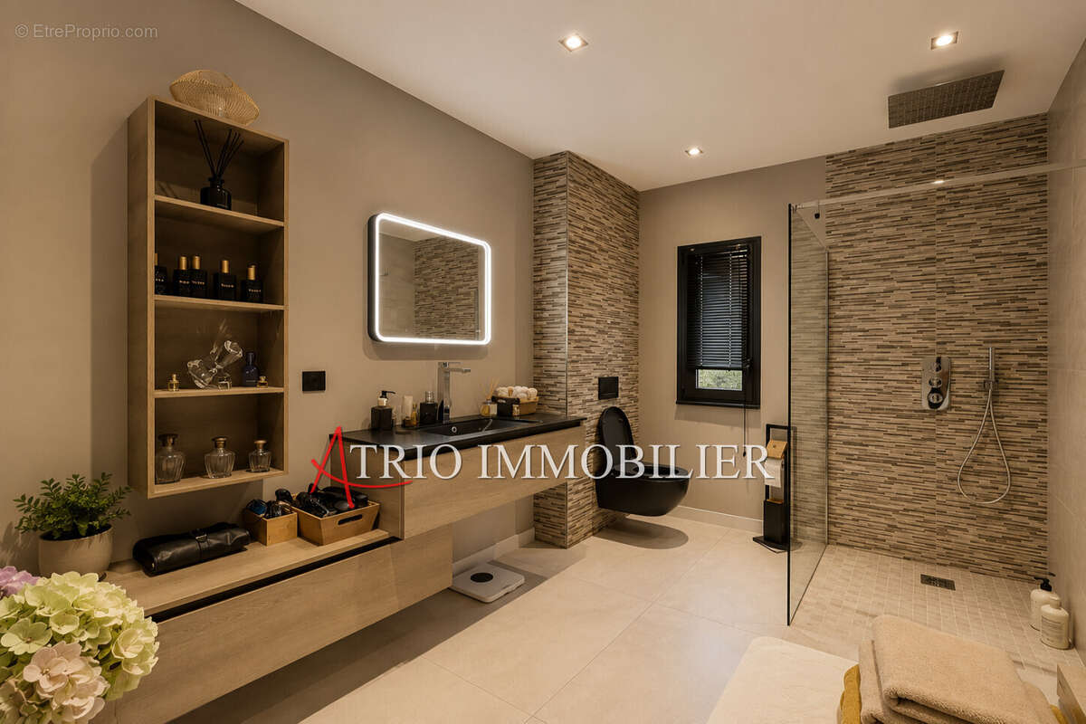 Maison 170 m² à La Gaude  - photo 9