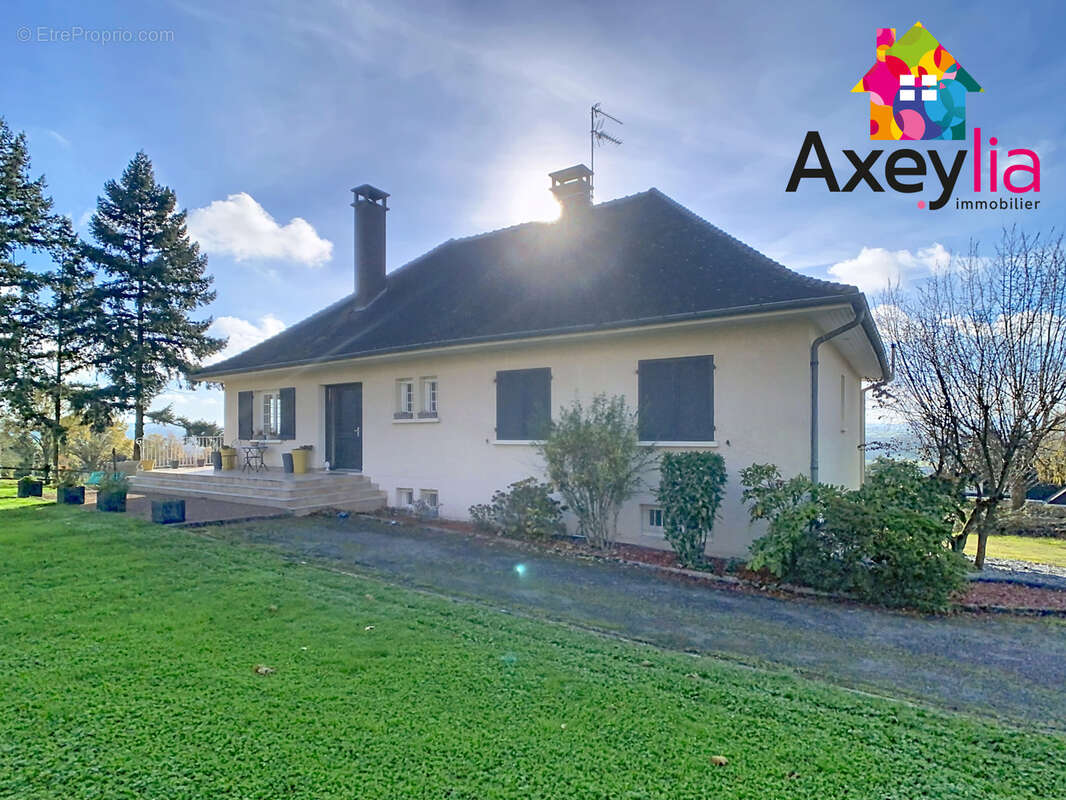 Maison à SAINT-VINCENT-DE-BOISSET