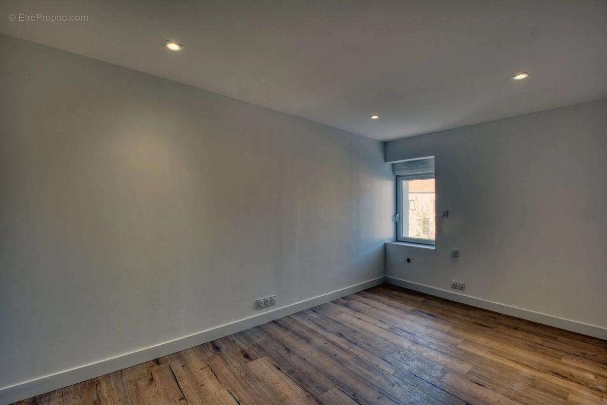 Maison à VAHL-LES-FAULQUEMONT