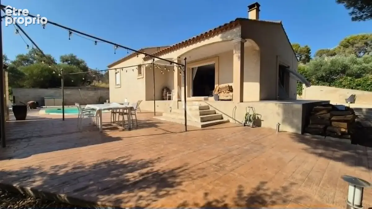 POUSSAN - Superbe villa de plain-pied  120 m² avec piscine et terrain de 1 300 m² - photo 2