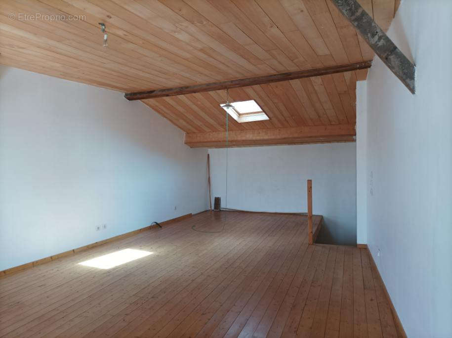 Maison à MONSEMPRON-LIBOS