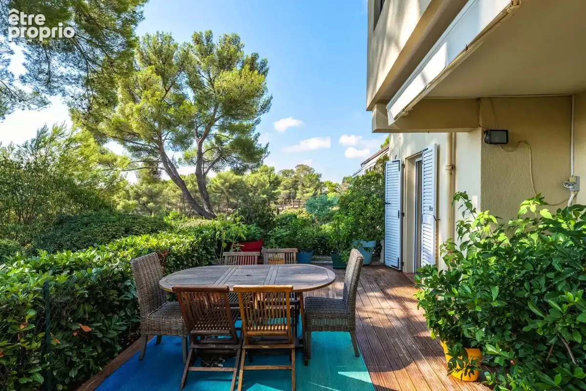Hauts de Vaugrenier - Villeneuve-loubet / Appartement 3 pièces en RDJ de 80 m² avec vue mer - photo 2