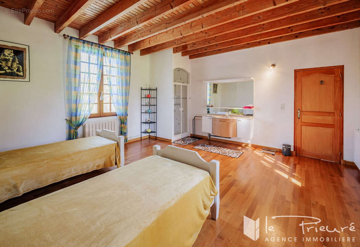 Maison à SAINT-BENOIT-DE-CARMAUX