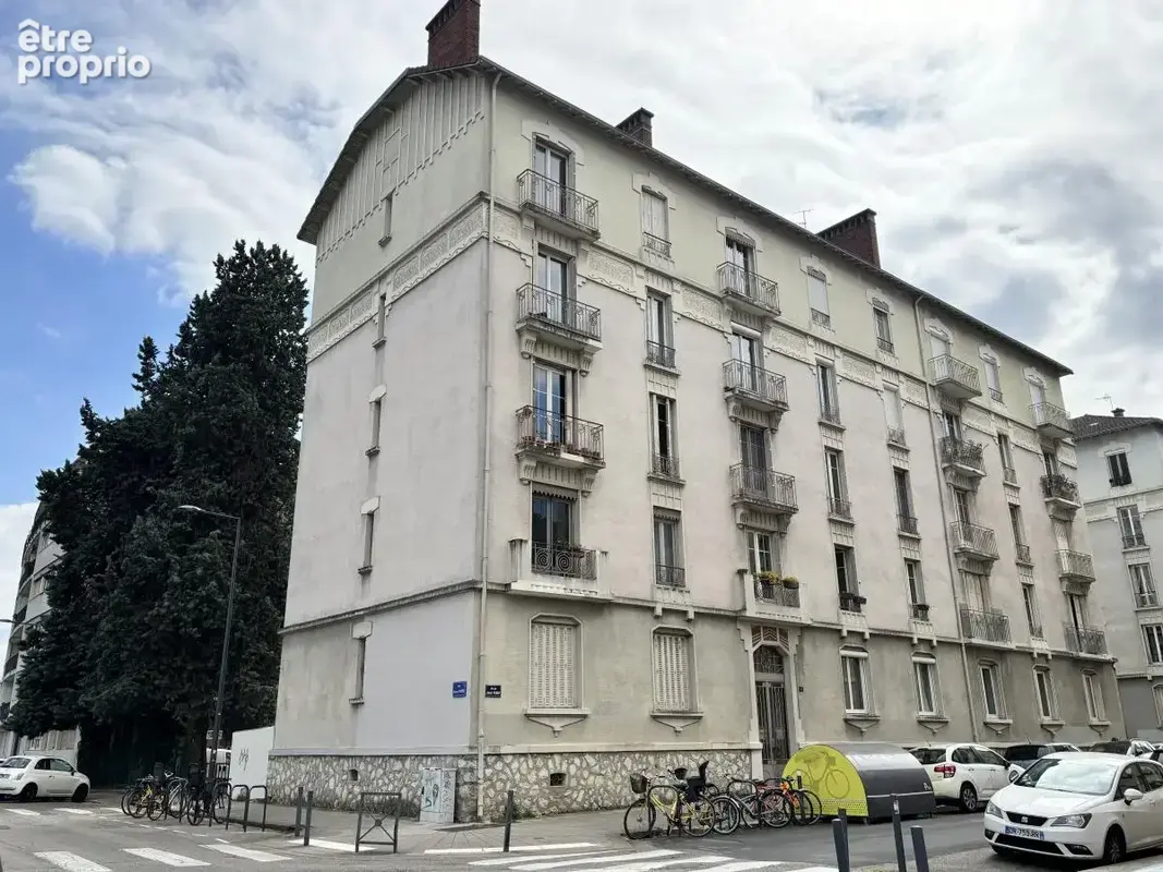 Appartement 72 m² à Grenoble  - photo 9