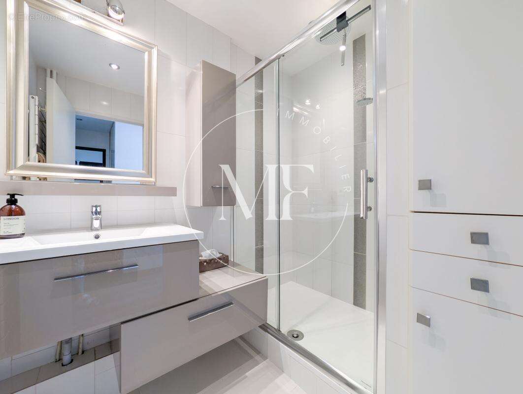 Appartement à NANTERRE