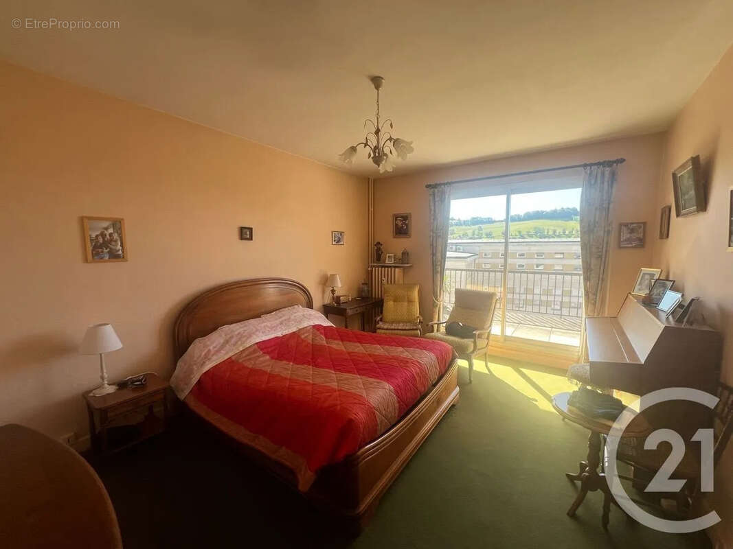 Appartement 90 m² à Aurillac  - photo 8