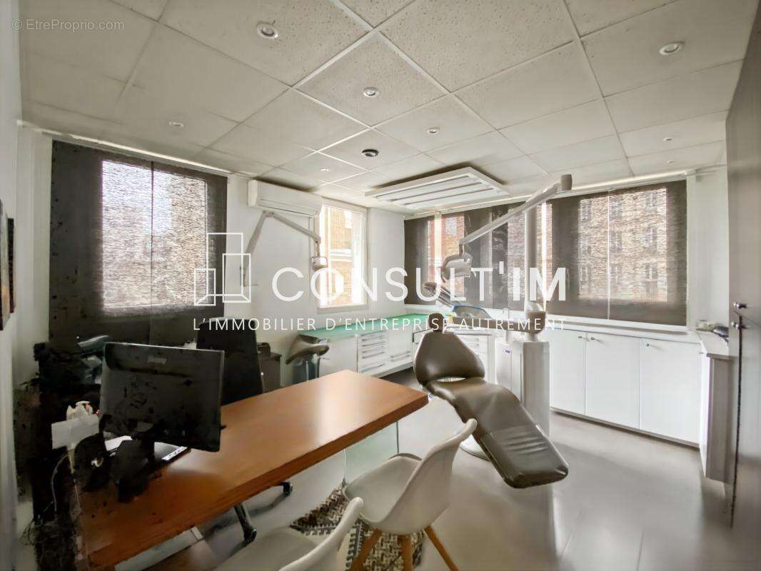 Commerce à PARIS-18E