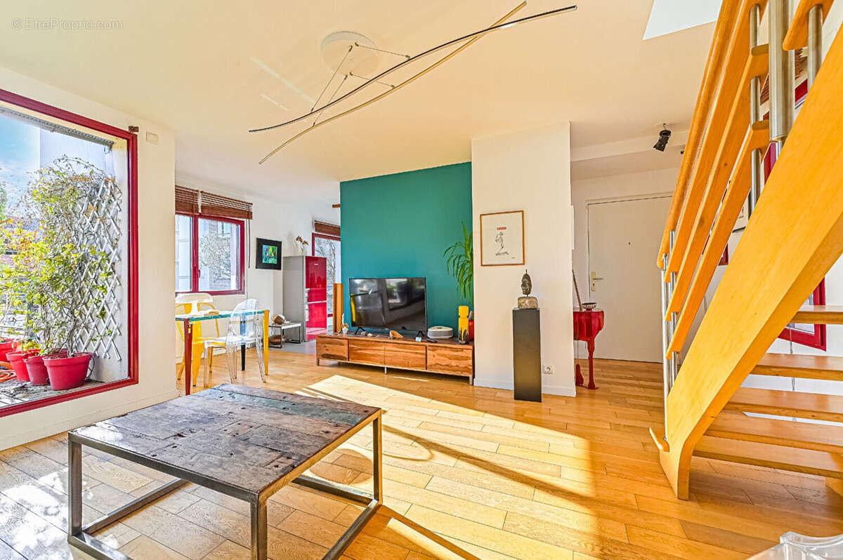 Appartement à PARIS-19E