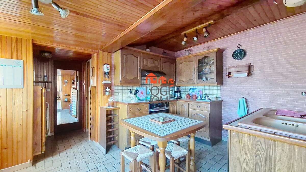 Cuisine - Maison à COURCELLES-LES-LENS