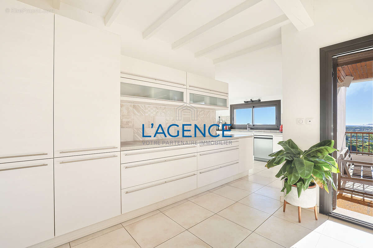 Maison à HYERES