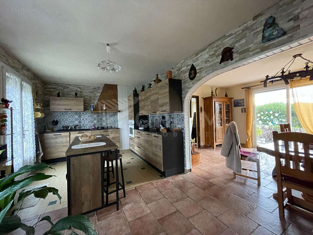 Maison à NEUVY-SUR-LOIRE