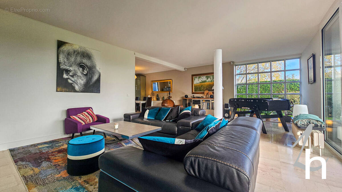 Maison à BRETTEVILLE-SUR-ODON