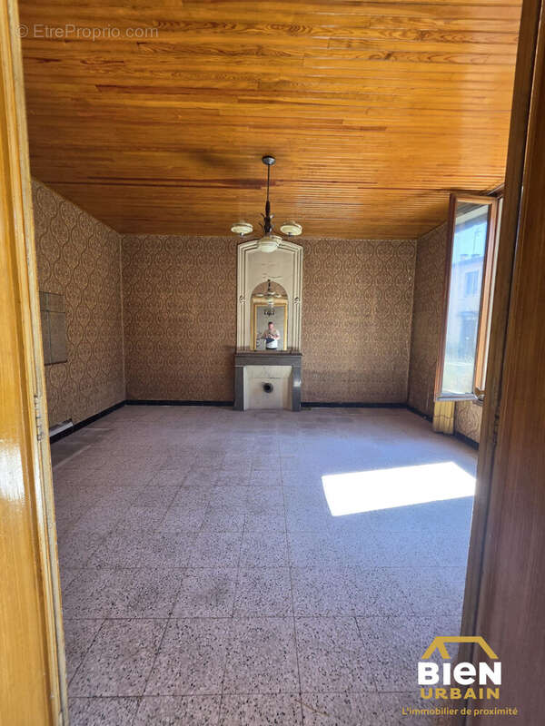 Maison 6 pièces 250 m² à vendre à Milhaud (30540) - photo 3
