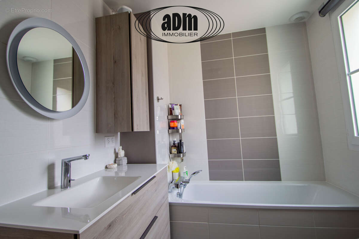 Maison à BAILLY-ROMAINVILLIERS