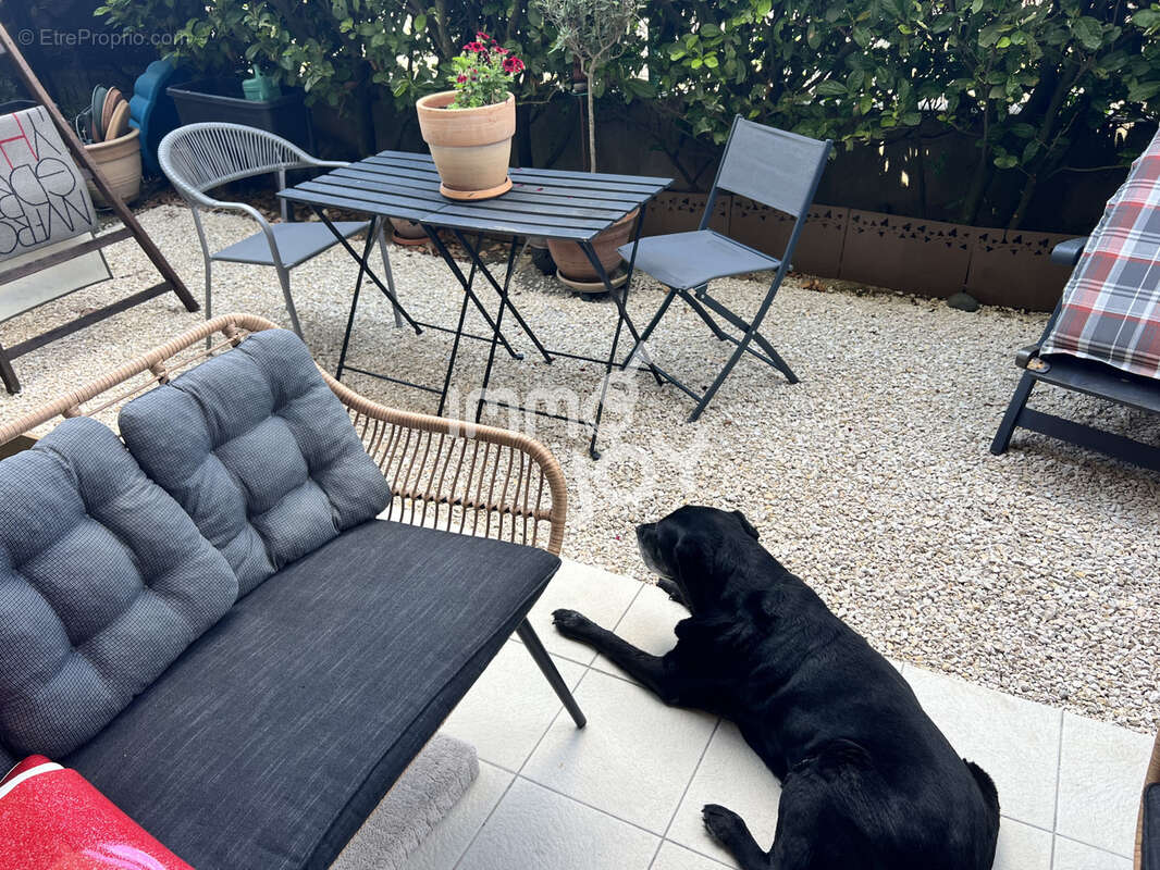 Appartement à BEAUZELLE
