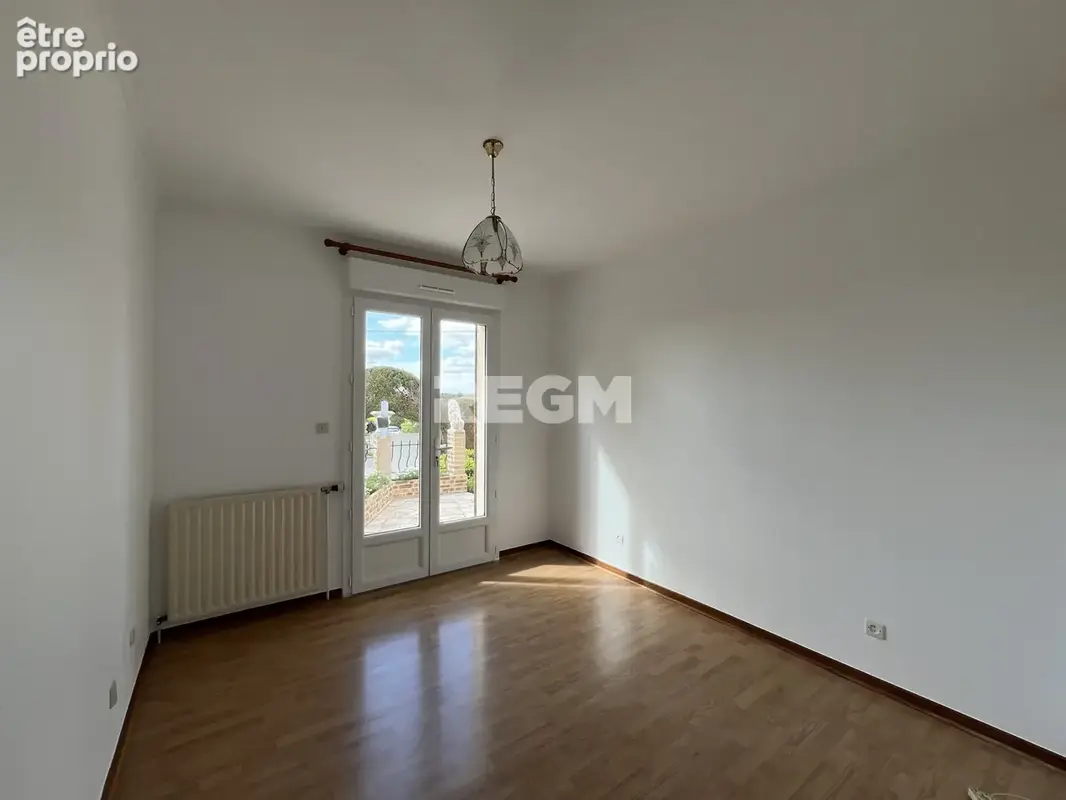 Maison 5 chambres sur sous-sol total pour une surface utile de 221 m2 - photo 14