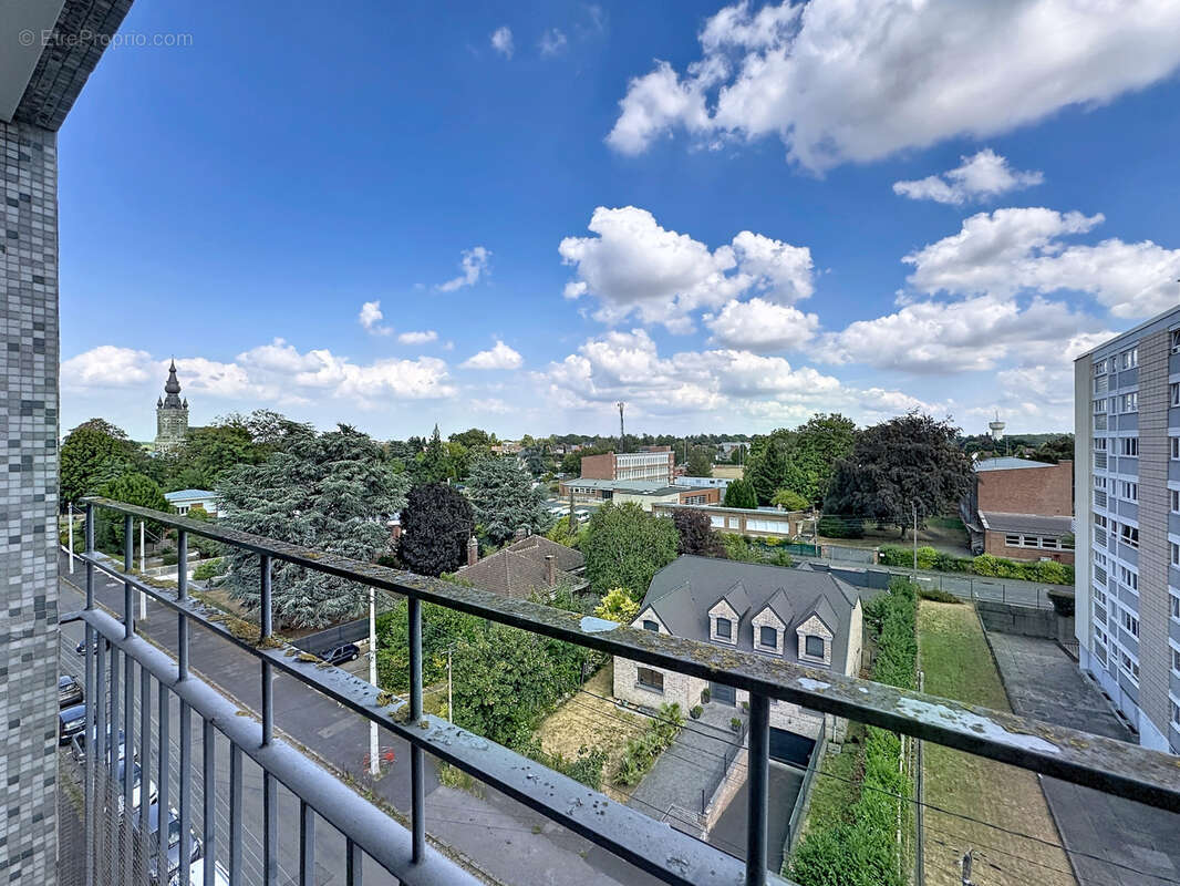 Appartement 2 pièces 57m2 dernier étage avec ascenseur cave et place de parking privative 59300 VALENCIENNES - photo 4