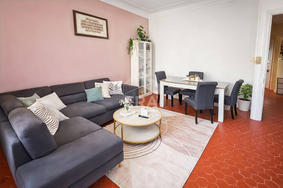 Appartement à MARSEILLE-3E