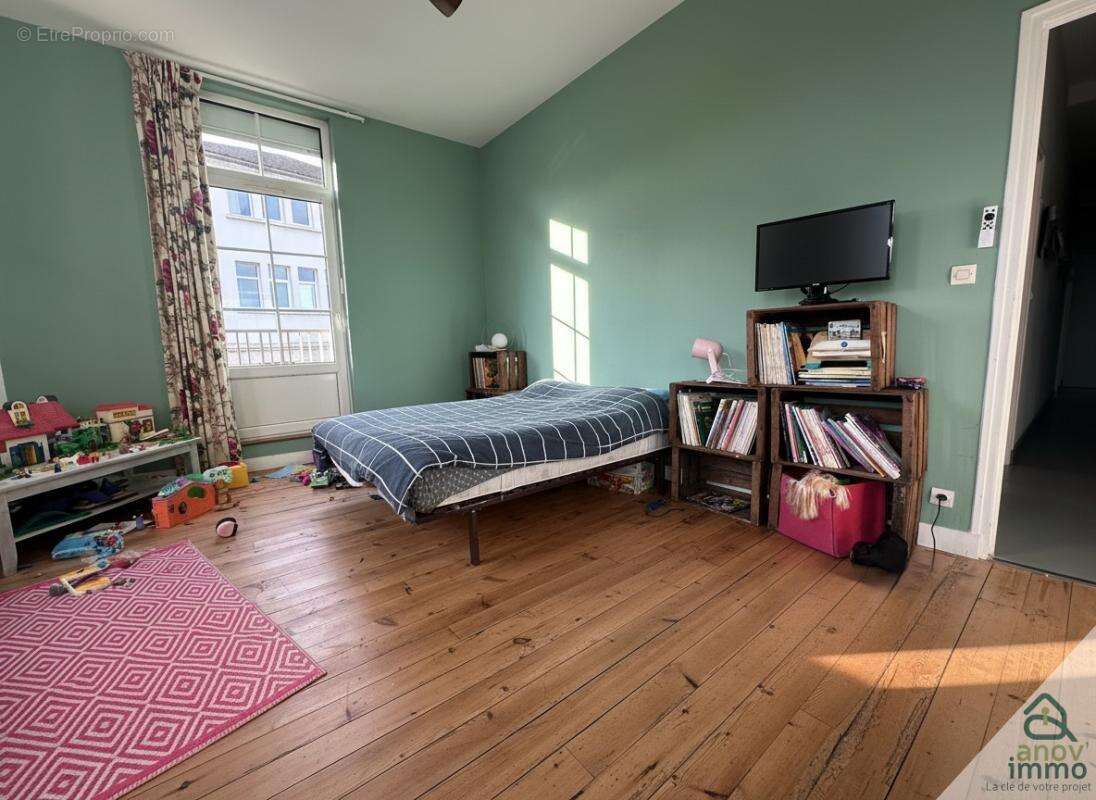 Maison de caractère 260 m2   centre-ville d'angoulême   5 ch - photo 8
