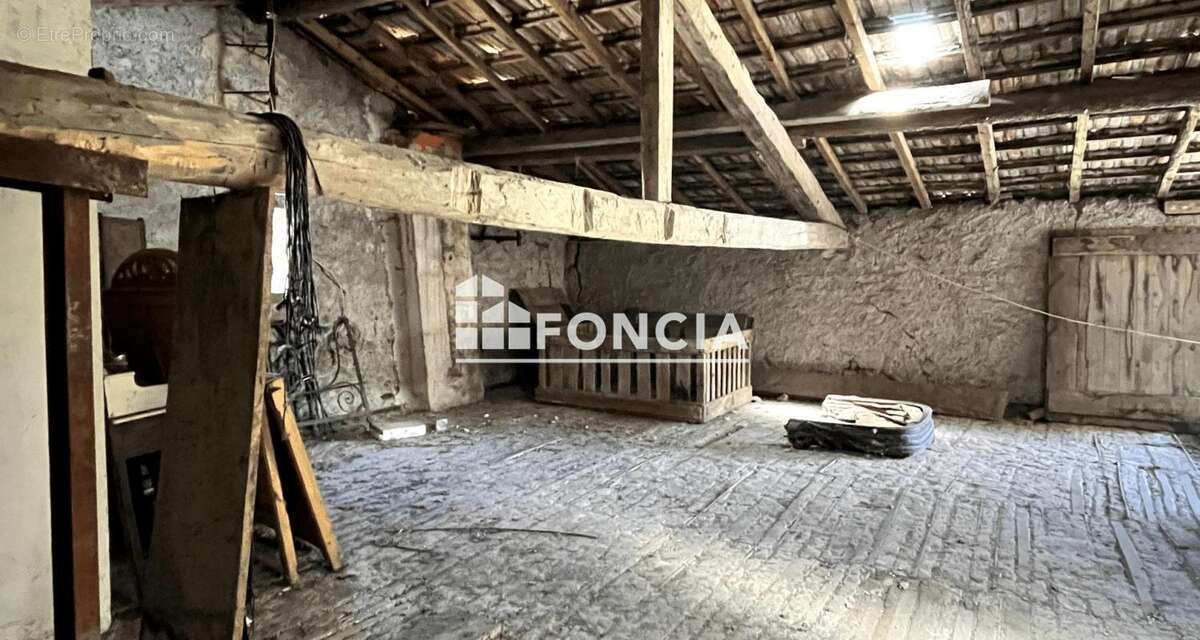 Appartement à LA JAVIE