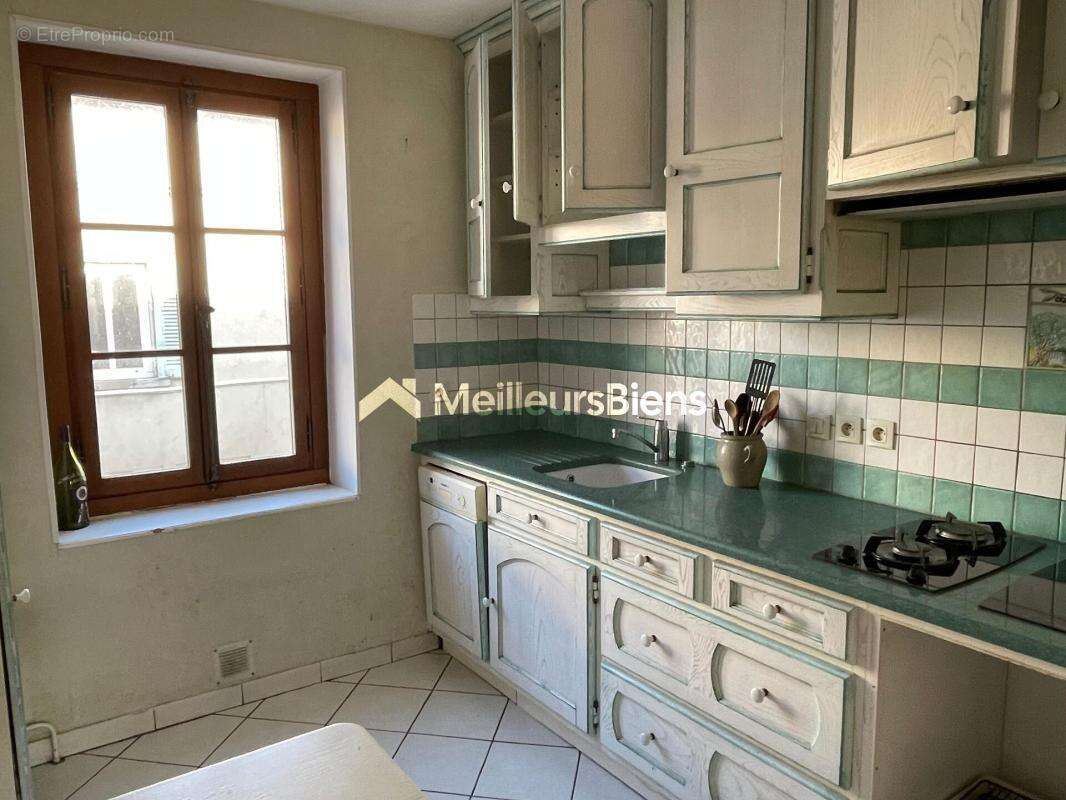 Maison à MONTMERLE-SUR-SAONE