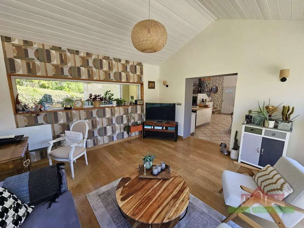 Maison à JARDIN
