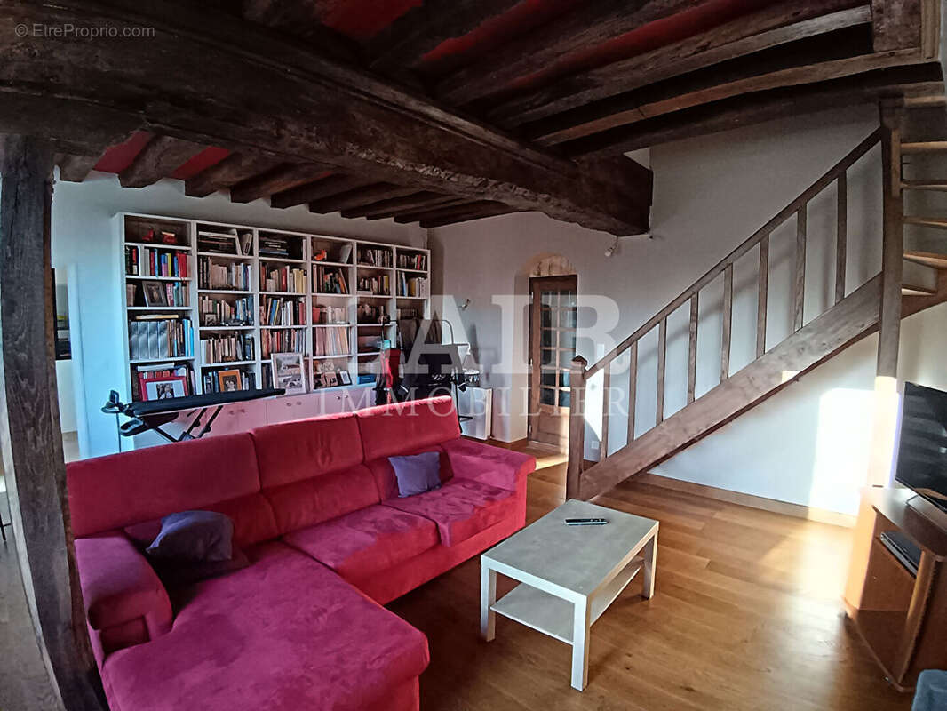 Maison à LE MELE-SUR-SARTHE