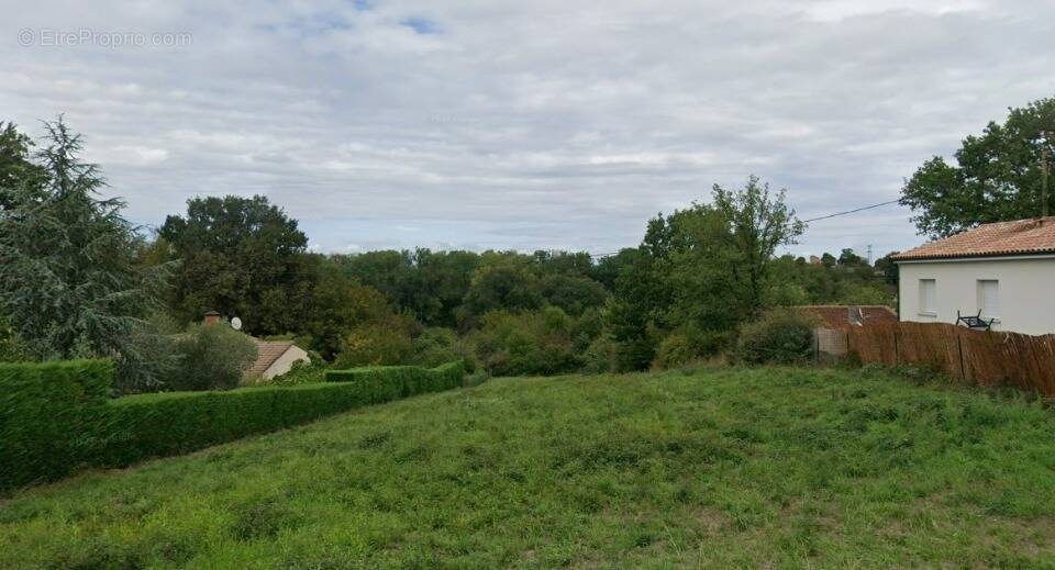 Terrain à DAUX