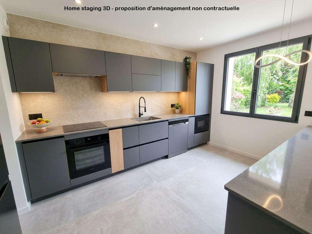 Maison à SURY-LE-COMTAL