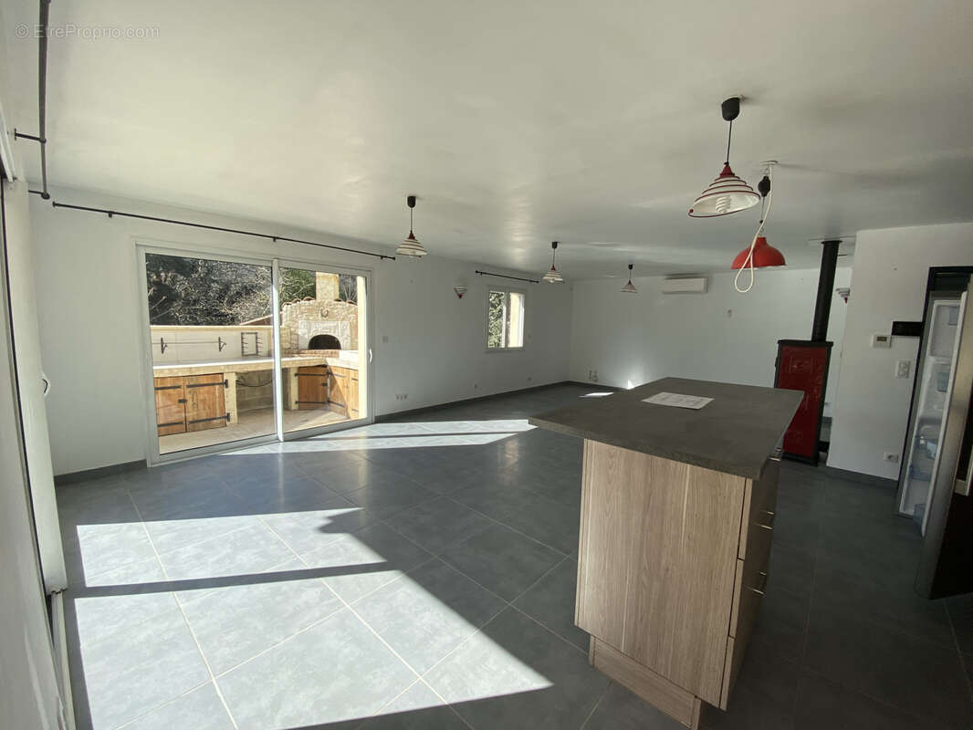 Maison à VERNOSC-LES-ANNONAY