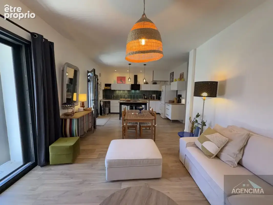 Maison avec jardin de type T4 avec un très grand garage - photo 3