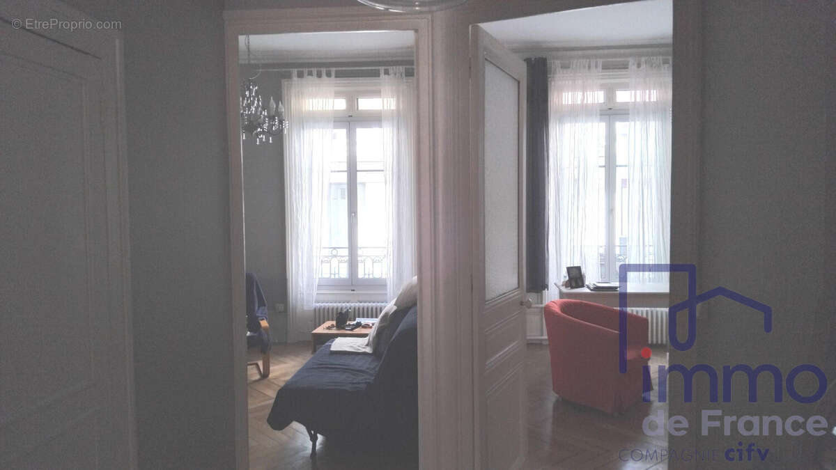 Appartement à SAINT-ETIENNE