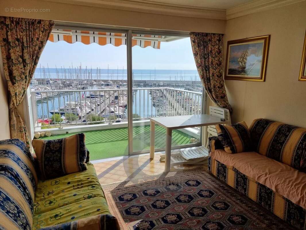 Appartement à MENTON