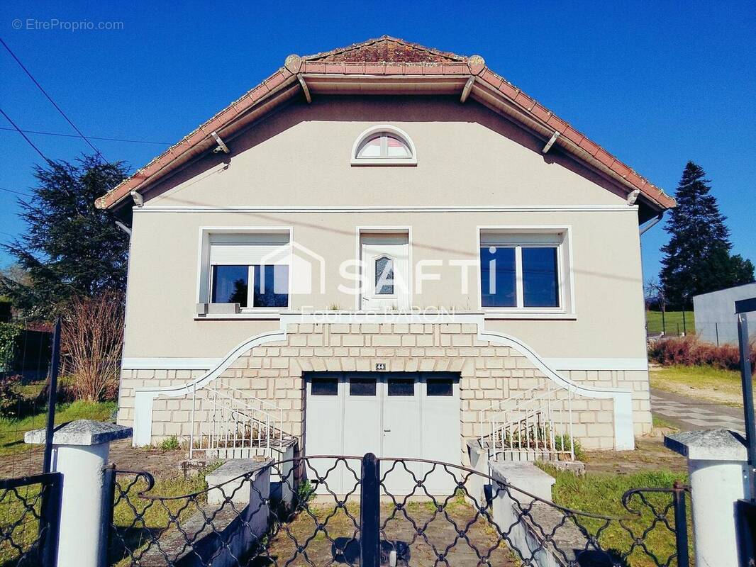 Photo 1 - Maison à CHATELLERAULT