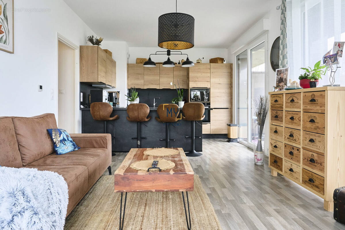 PIÈCE DE VIE - Appartement à vendre - 3 pièces - 64 m² - Marquette-lez-Lille - Appartement à MARQUETTE-LEZ-LILLE