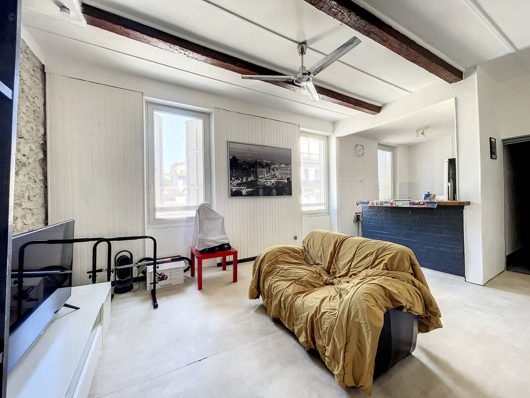 Appartement à MARSEILLE-6E