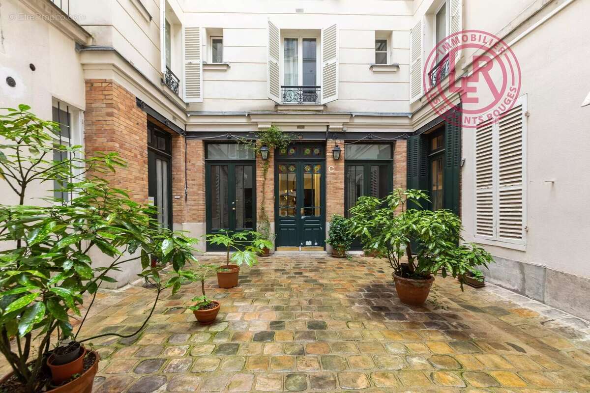 Appartement à PARIS-6E