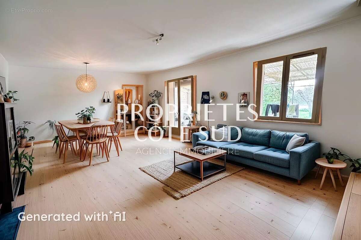 Maison à SAINT-LAURENT-DES-ARBRES