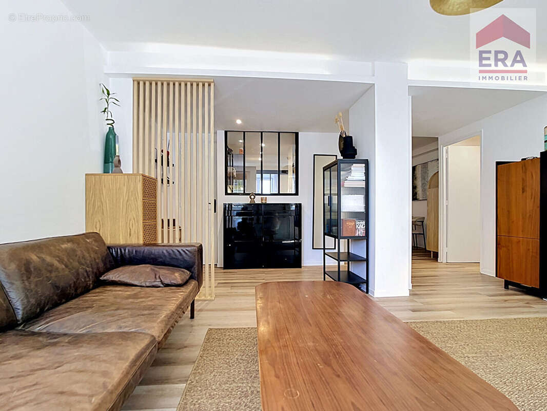 Appartement à MARSEILLE-5E
