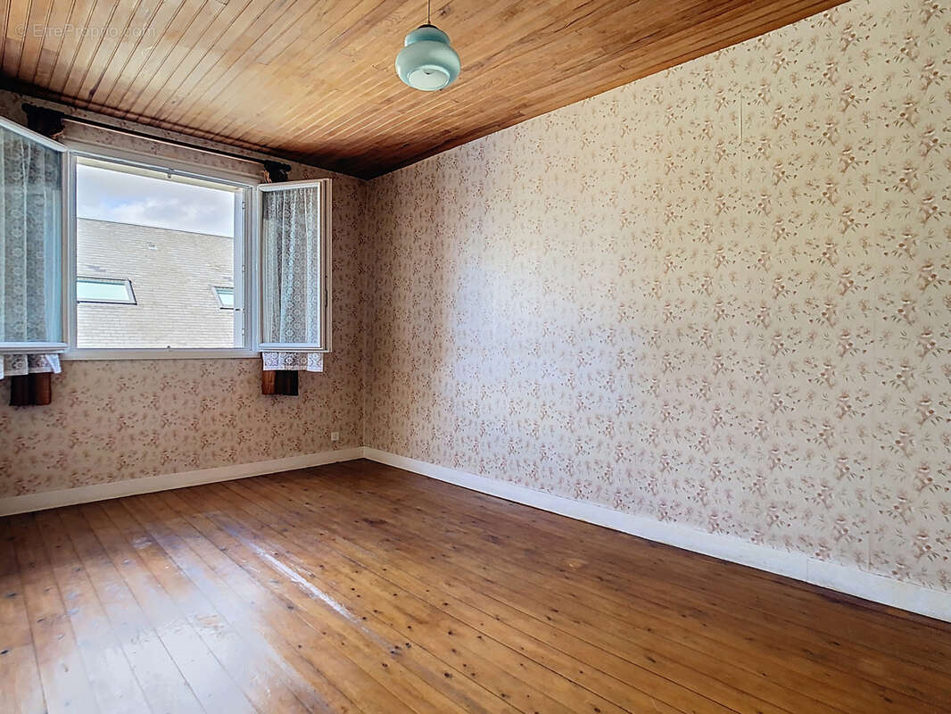 Maison à LA HAYE-DU-PUITS