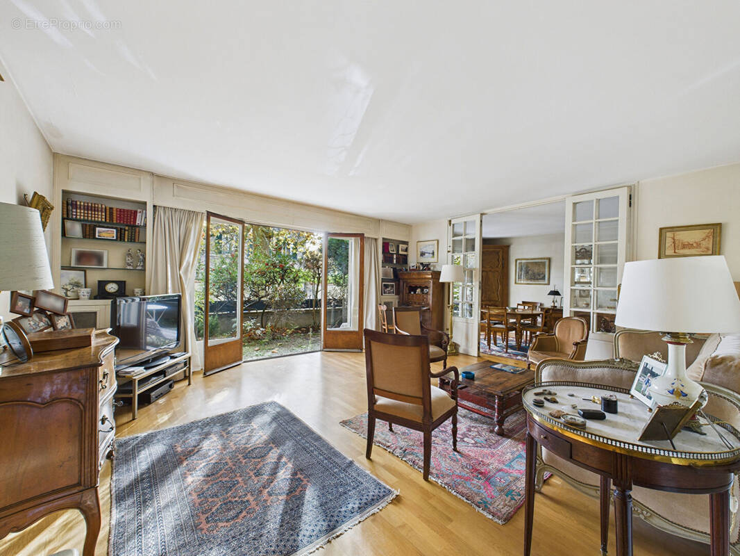 Appartement à SAINT-MAUR-DES-FOSSES