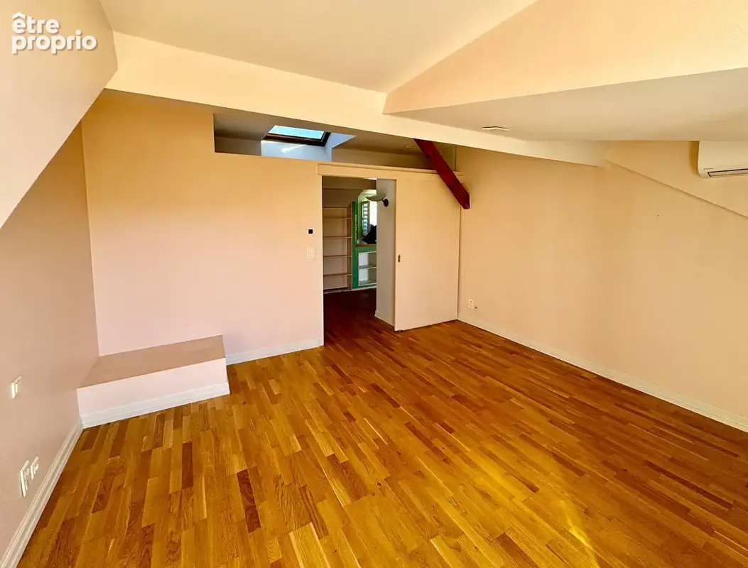 CLERMONT-FERRAND / Duplex coup de coeur à vendre de 112 m2 en centre-ville ! - photo 10