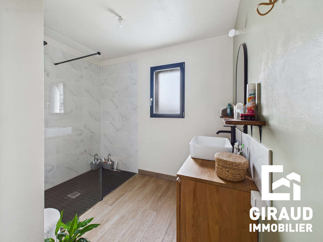 Maison à FONTENAY-LE-COMTE