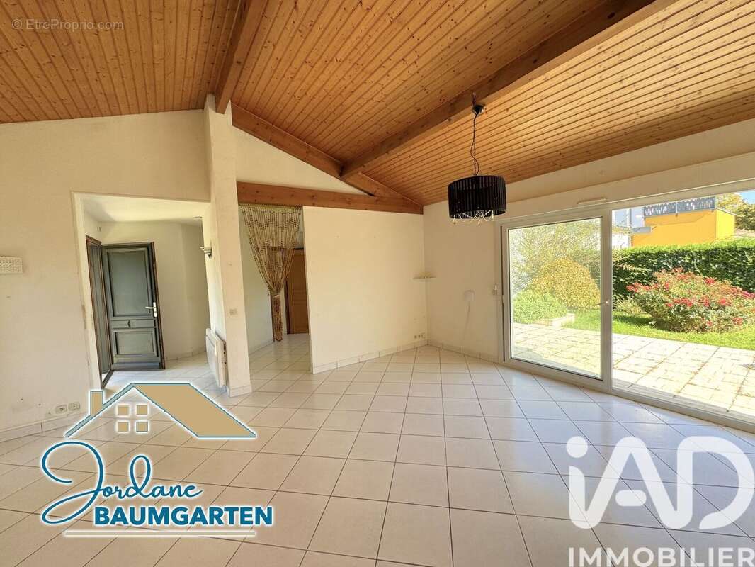Photo 3 - Maison à MEDIS