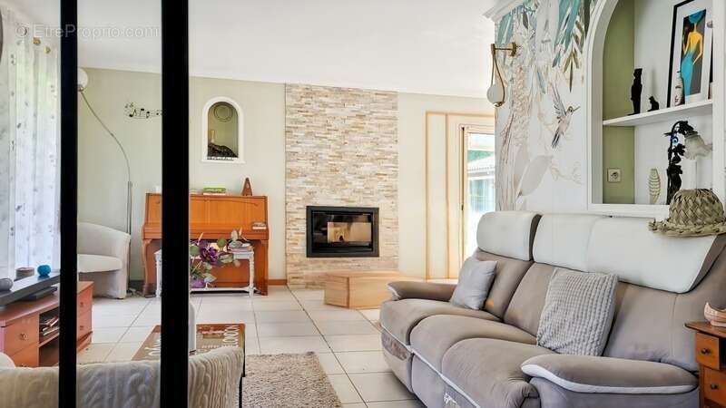 Maison à vendre 6 pièces MAGNE (79) - photo 5