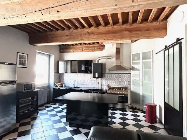 Appartement beaucoup de cachet dans immeuble ancien - photo 14